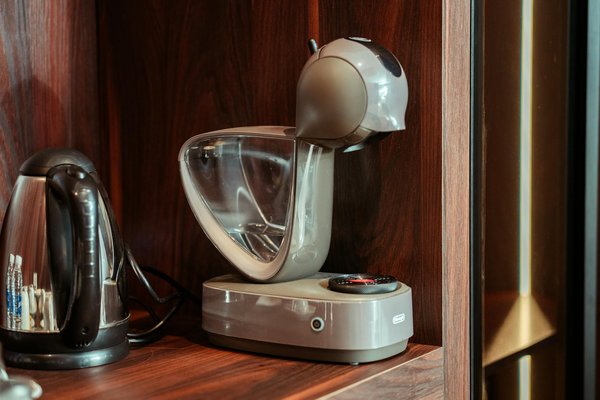 Vendre sa maison particulière en passant par une agence immobilière : avantages et inconvénients